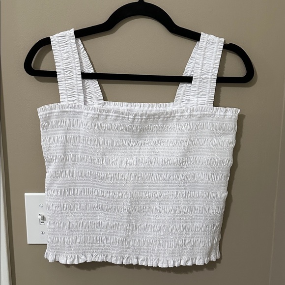 Madewell Poplin Crop Smocked Tank in White - Picture 6 of 8